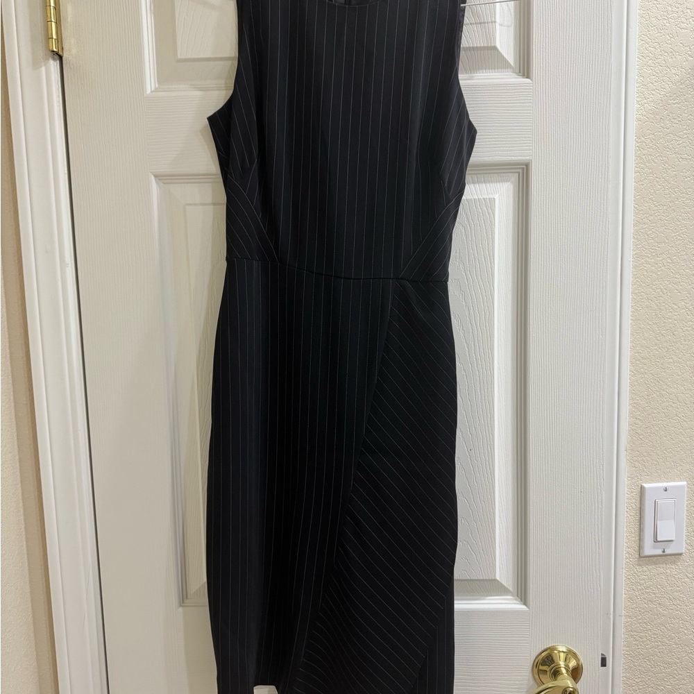 White House Black Market Elegant Navy Blue Pinstripe Dress Size 2
